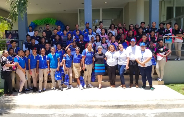 Recinto EMH recibe a 103 estudiantes en jornada de  Puertas Abiertas