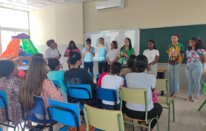 Recinto FEM realiza taller práctico para explorar estrategias de estimulación temprana