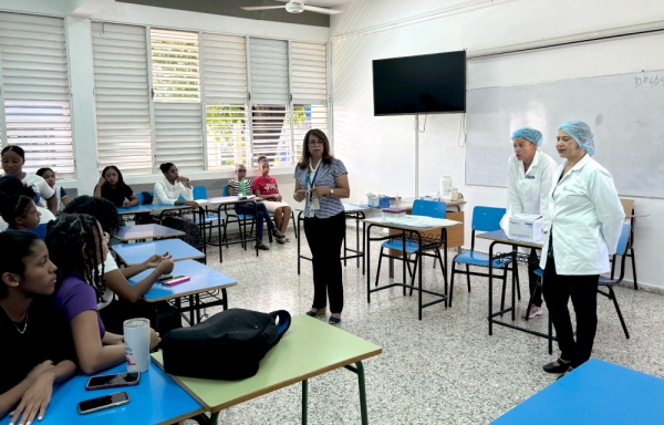 Recinto Urania Montás realiza su Segunda Jornada de Tipificación Sanguínea a docentes y estudiantes