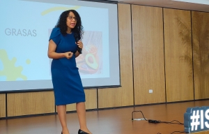 Charla Salud y Nutrición Inteligente  ¡Sé Inteligente, come saludable, vive saludable!