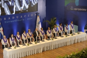 ISFODOSU inviste 287 nuevos docentes de calidad en graduación extraordinaria 2024