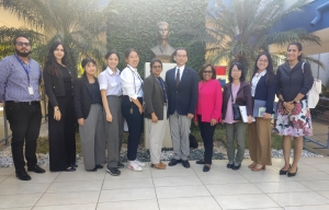 Voluntaria Japonesa en el ISFODOSU recibe junto a autoridades al vicerrector Universidad en Japón