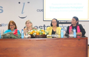 Ponen a circular libro de acompañamiento pedagógico de autoría de colaboradora del área académica