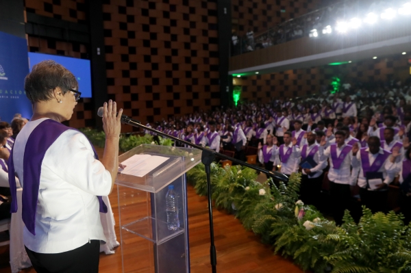 ISFODOSU entrega al sistema educativo dominicano 919 nuevos maestros de excelencia en 2023